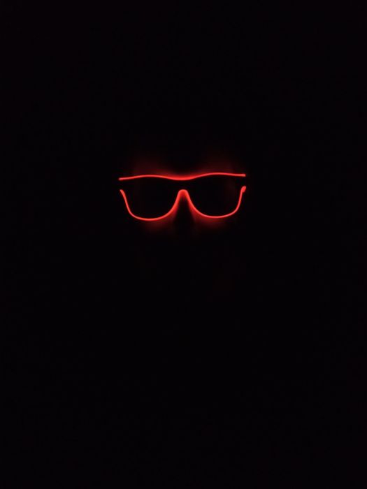 Светещи в тъмното очила
