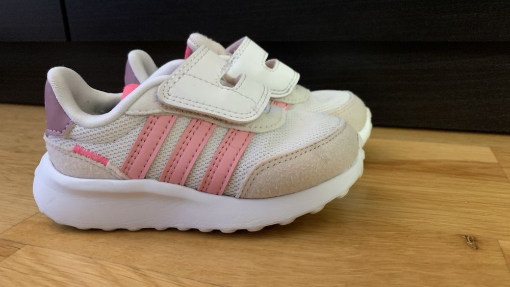 Lot 7 perechi adidasi copii ( marimi 23-25 )