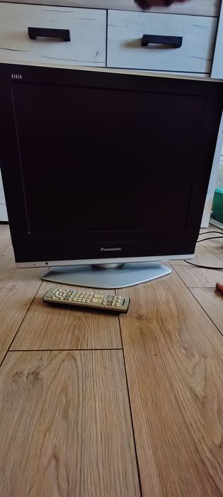 Телевизор Panasonic TX-20LA80F (20 инча) – работещ