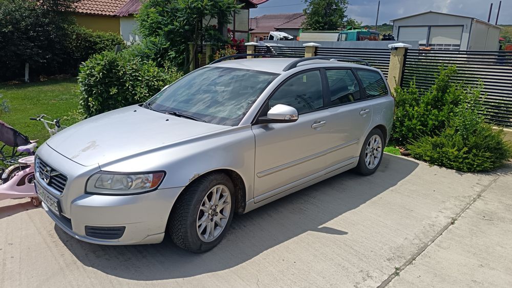 VOLVO V50 0 — imagine 2