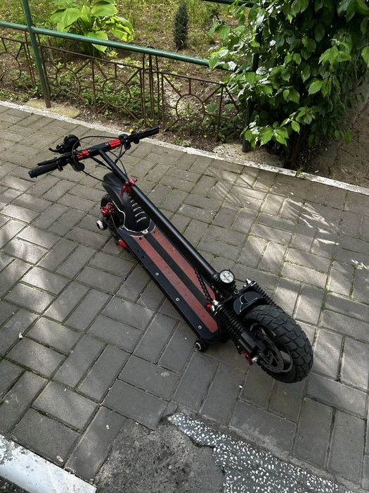 Iscooter ix5 .
