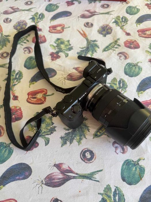 Фотоаппарат Sony nex-7  в очень хорошем состоянии