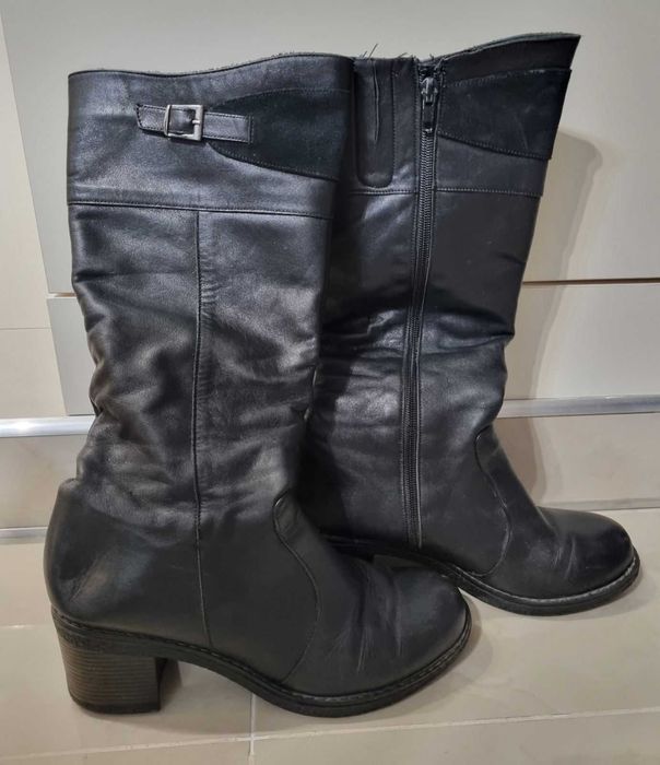 Високи дамски ботуши