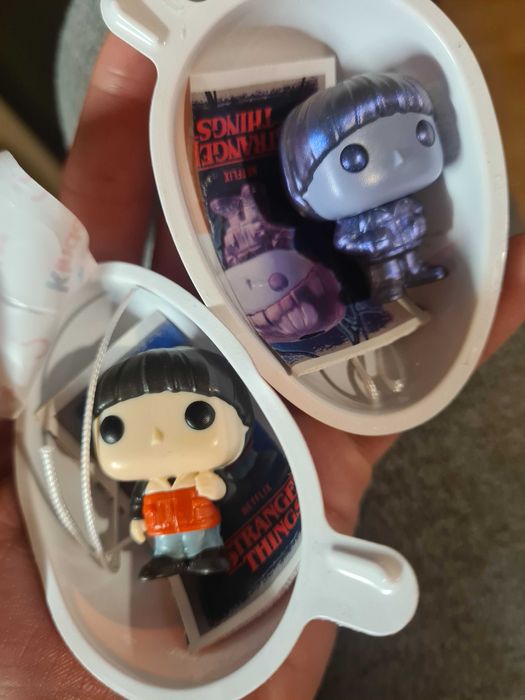 Kinder Joy, Stranger things
