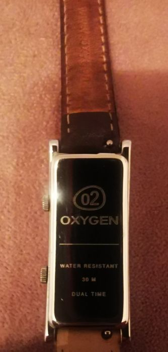 Часовник OXYGEN с два циферблата