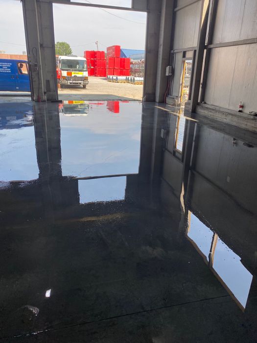 Executăm pardoseli elicopterizate