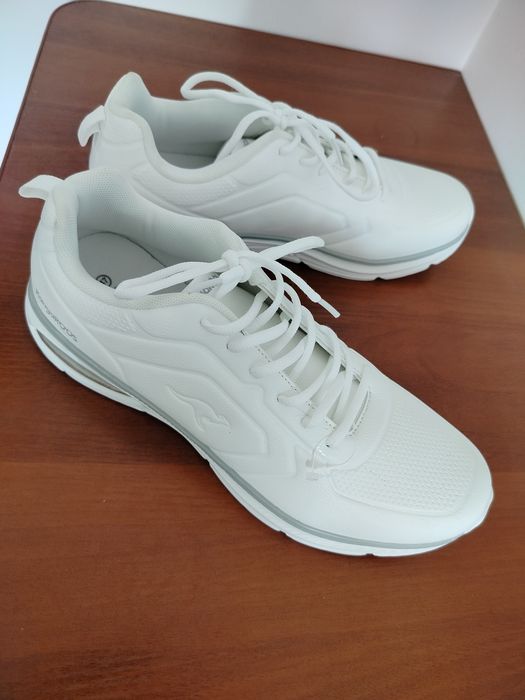 Продажа кроссовок бренда KangaROOS ,