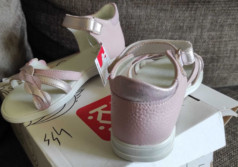 Нови, розови сандали Колев и Колев