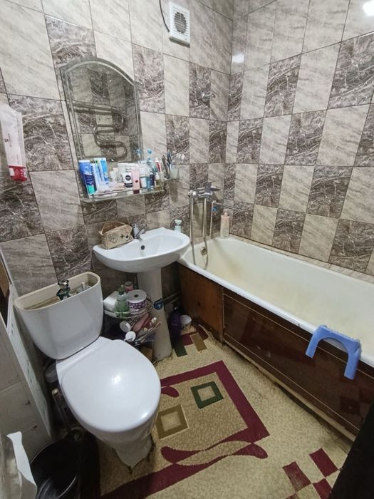 1 комната 1 этаж Чиланзар 22 квартал,Балкон:2х6,Кирпичный дом        х