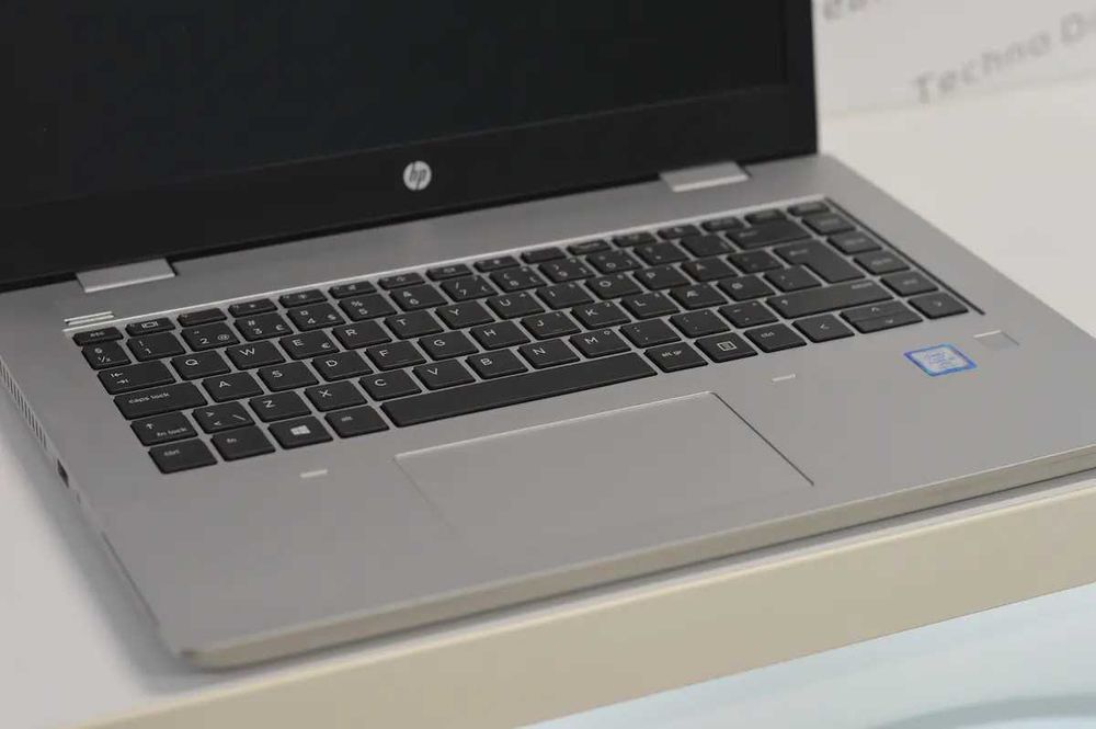 Лаптоп HP ProBook 640 G5 - Intel Core i5-8265U / 8GB DDR4 / 256GB SSD