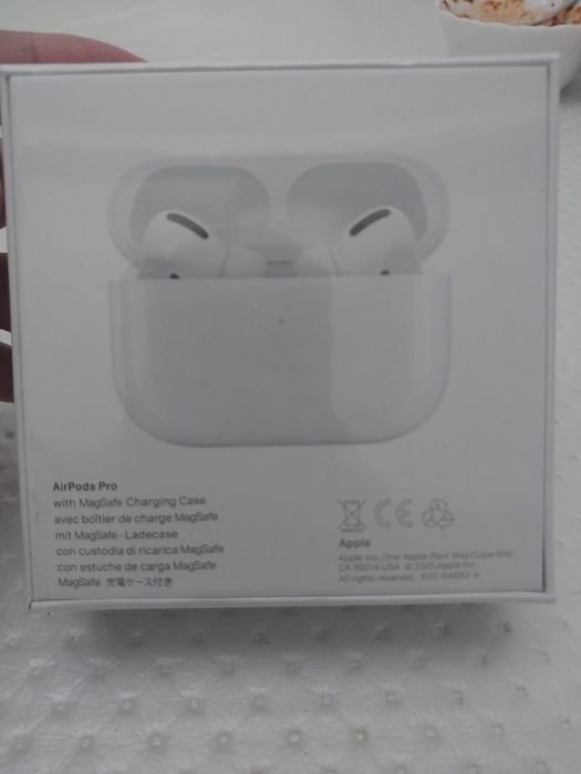 AirPods оригинал