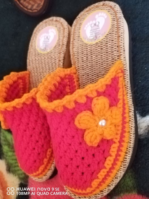 Домашние тапочки в подарок