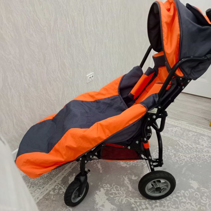 Продается инвалидная коляска Амбрелла Оптимус 3