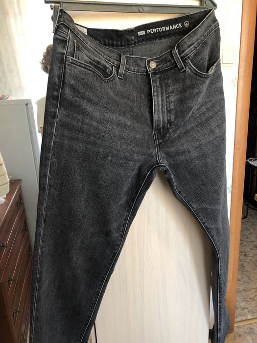 Мужские джинсы