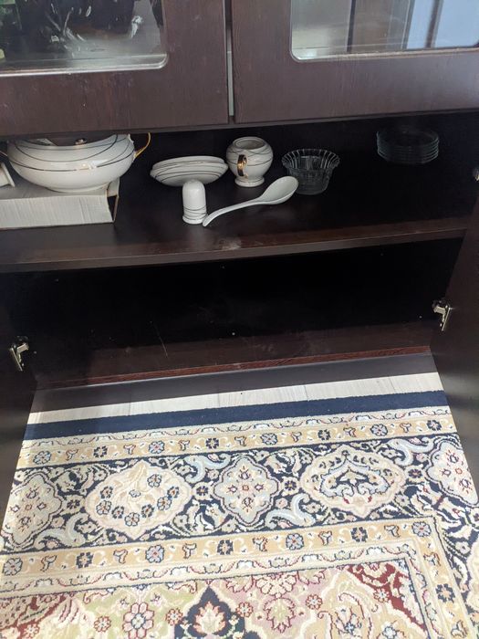 Срочно продается шифоньер