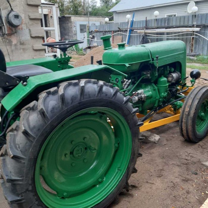 Трактор ХТЗ ДТ-20