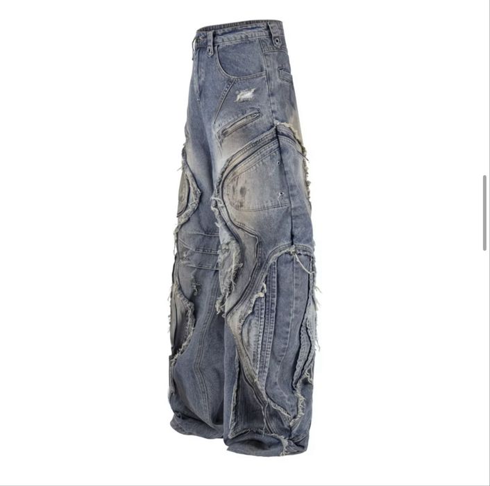 deconstructed baggy jeans