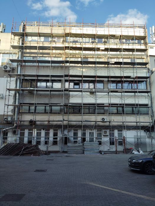 Închiriez schela metalica,  popi metalici reglabili,  panouri doka,