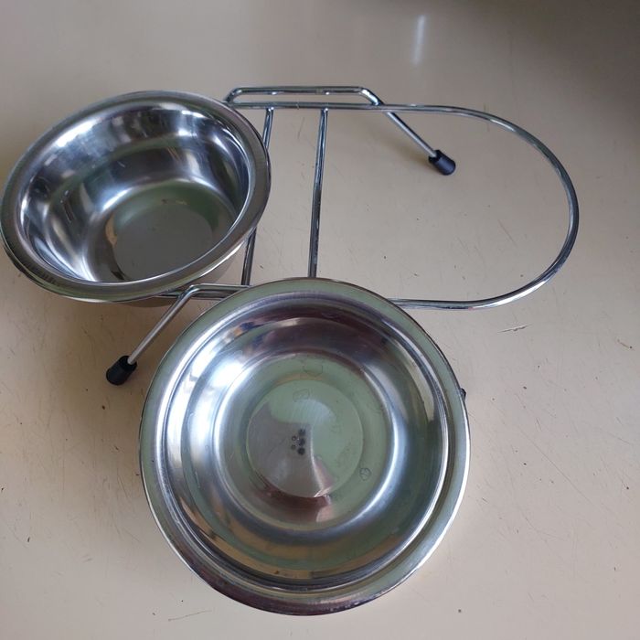 Миски для кошек продам