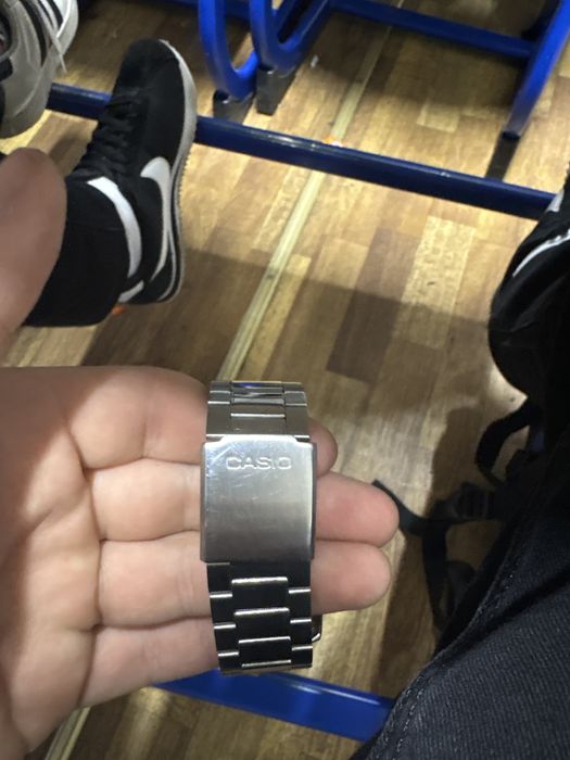 Продам часы casio