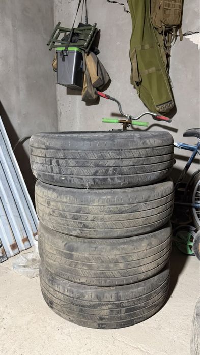 Покрышка комплекте 4 шт размер 225.65/17