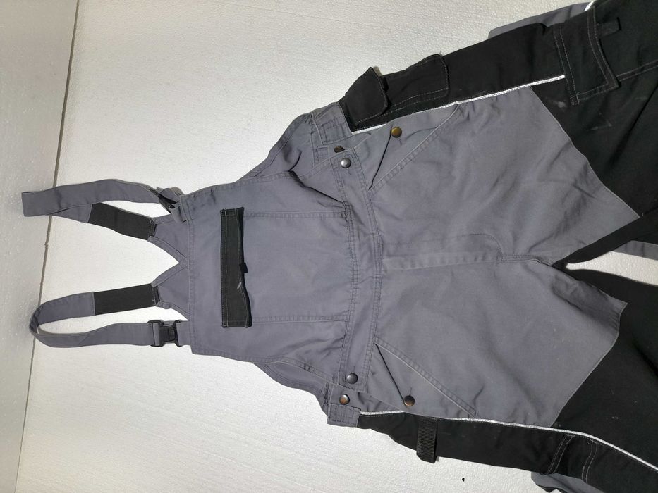 Pantaloni cu bretele marca  Arte fix Germany nr 52