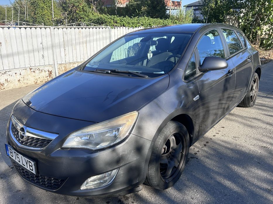 Opel Astra J 1.6 benzina+gpl