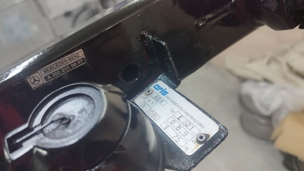 Теглич за Мерцедес W202 и W210