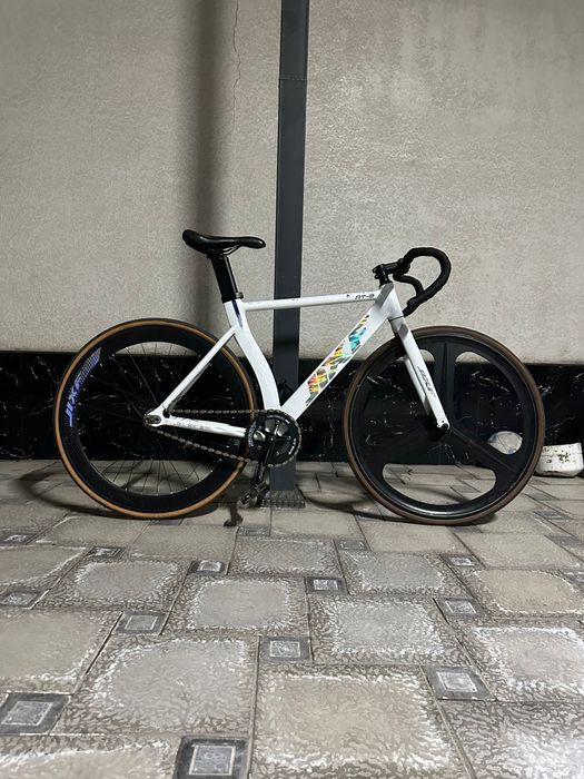 JIXF размер L в хорошем состоянии