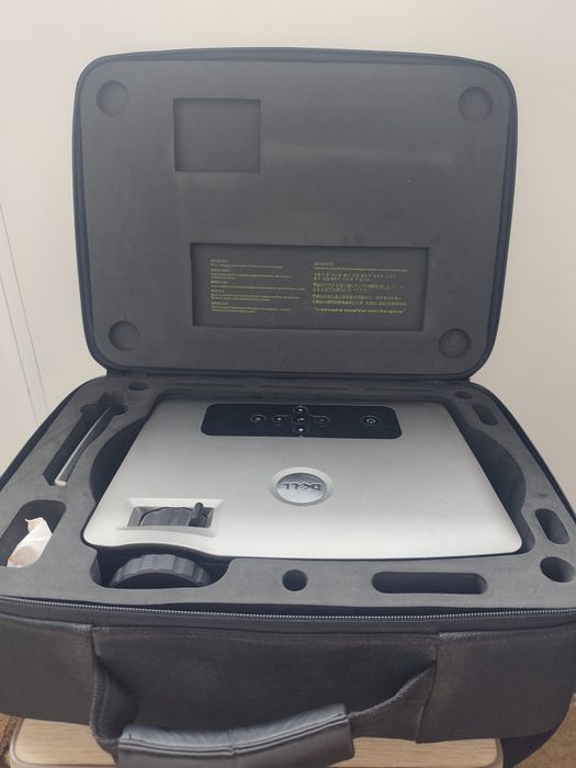 Продам проектор Dell 2400