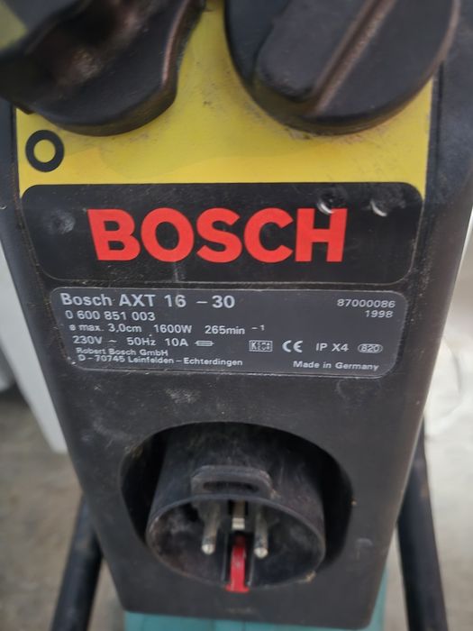 Tocatoare de crengi Bosch  AXT 16-30