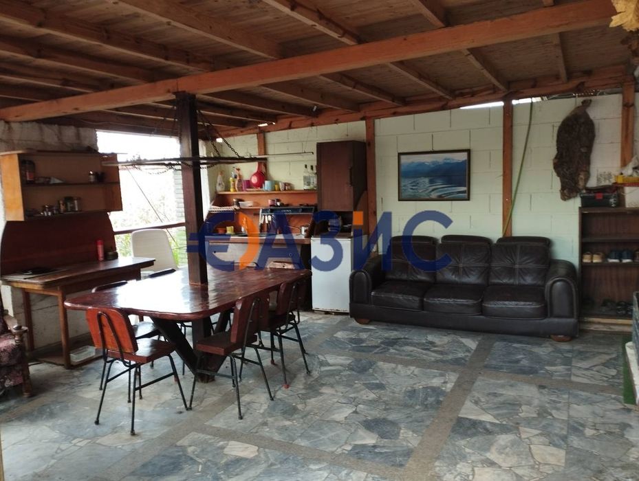 Четириетажна къща в Черноморец на 200 м от плажа, България, 520 кв.,