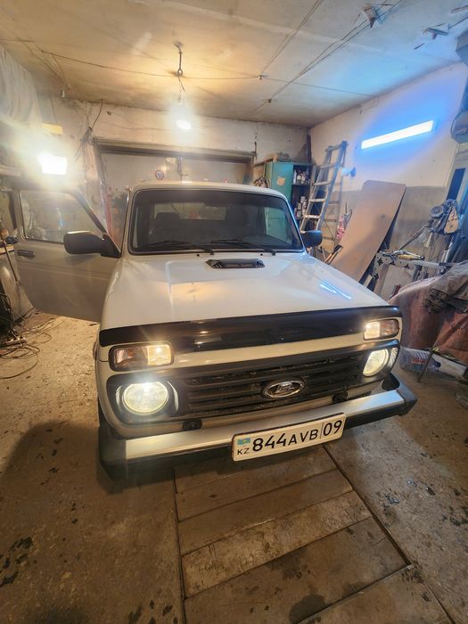 Продам автомашину ваз21214