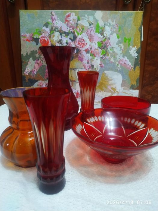 Вазы красное стекло,советского периода