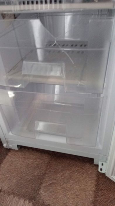 Продам холодильник