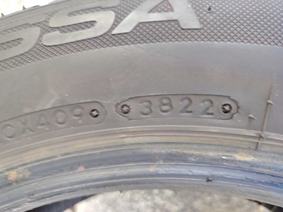 Продавам 2 бр. зимни гуми Lassa Snoways 4