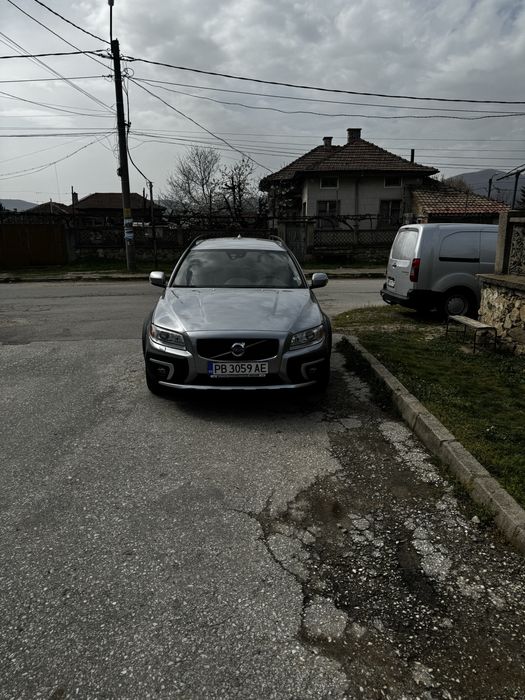 Продава се volvo xc70 2015