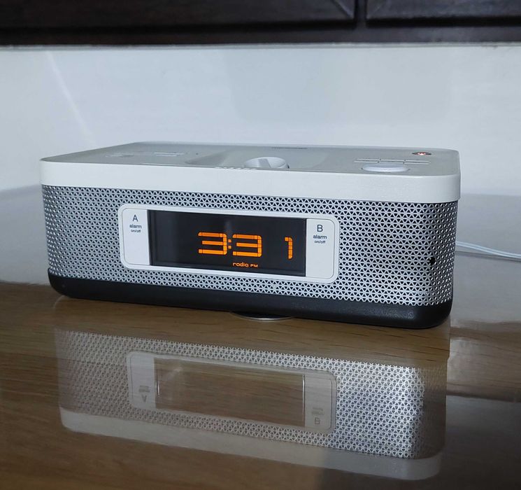 Radio - Ceas - Aux