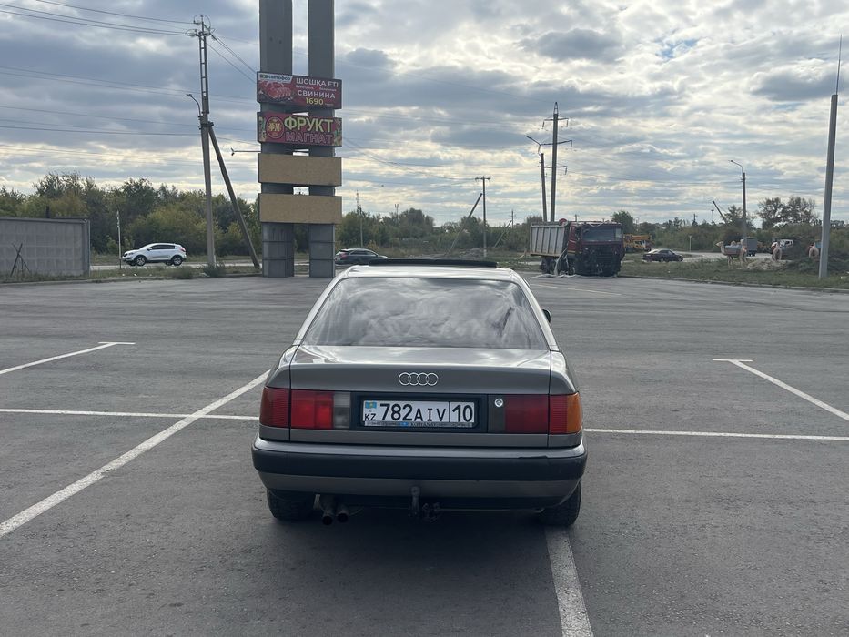 Срочно продается Ауди 100 с4
