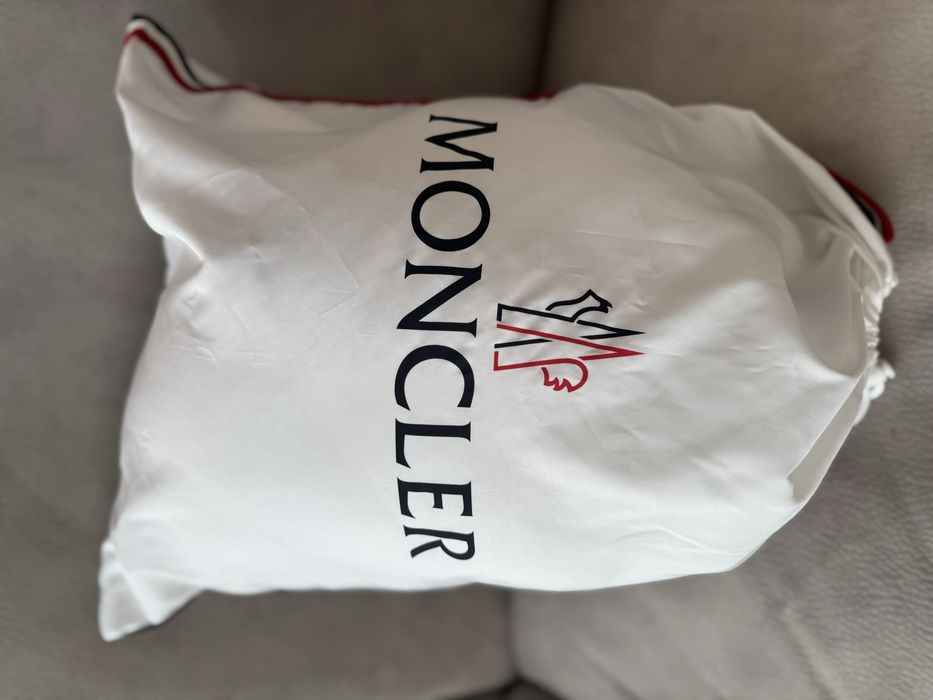 Geaca puf alba femei Moncler noua cu eticheta