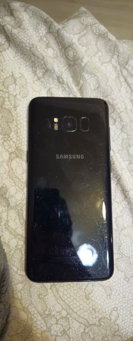 Продам телефон s8
