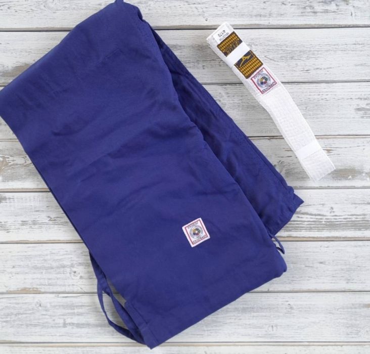 Продам кимоно для дзюдо