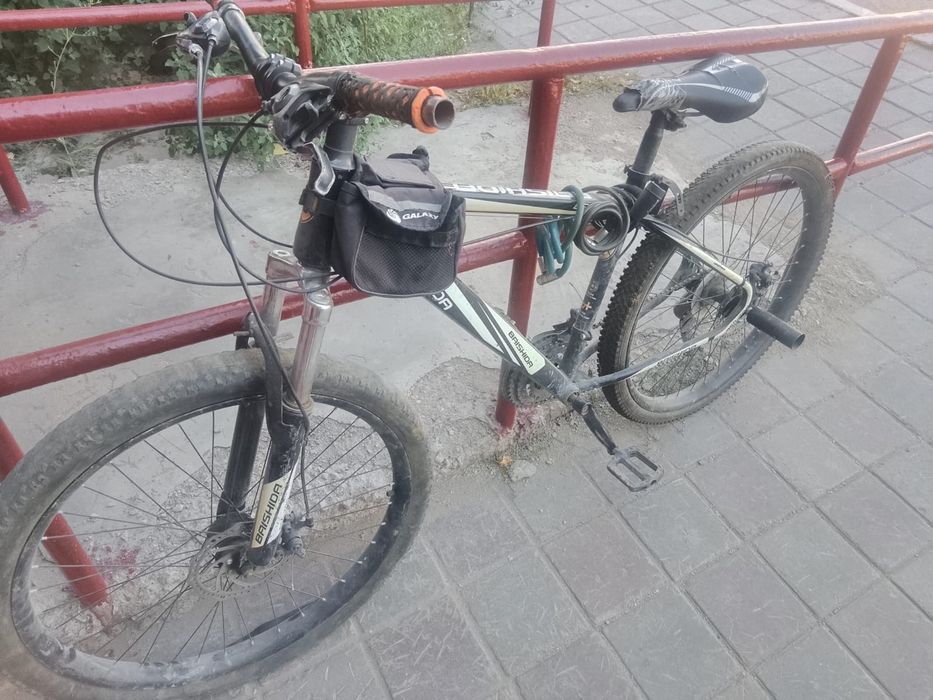 Продам 2 велика взрослые,велик на ходу