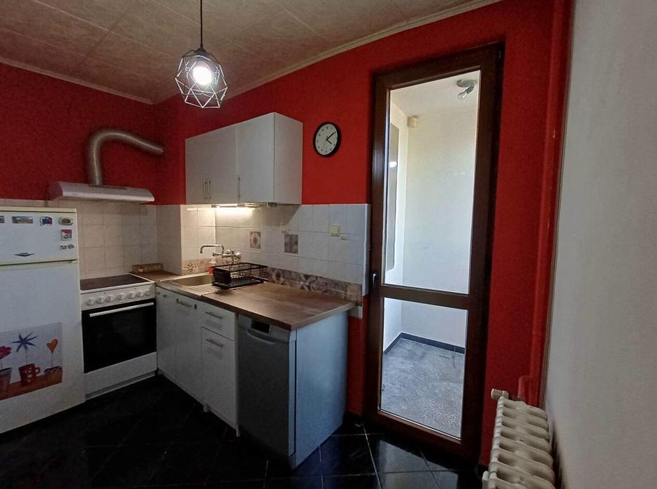 Дава се под наем Тристаен апартамент в София, Оборище - 95 кв.м за 716 € - Снимка #2