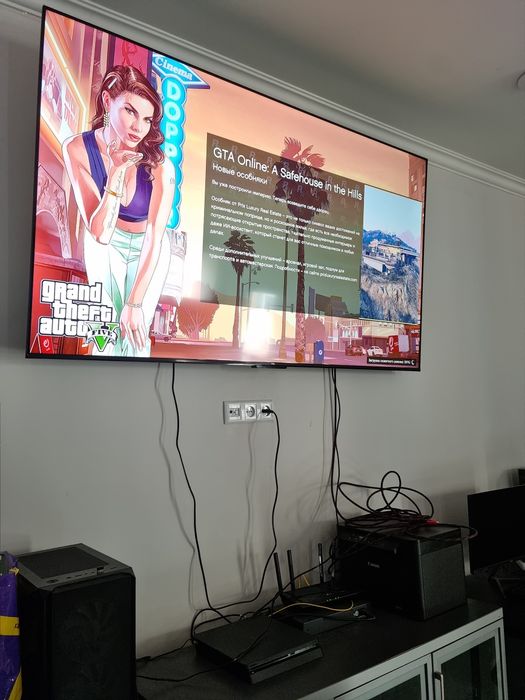 Playstation 4 sotiladi