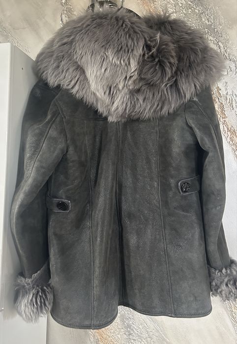 Haina din piele cu blana