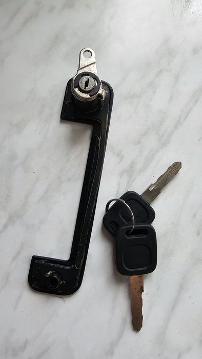Продам замок на Audi 80