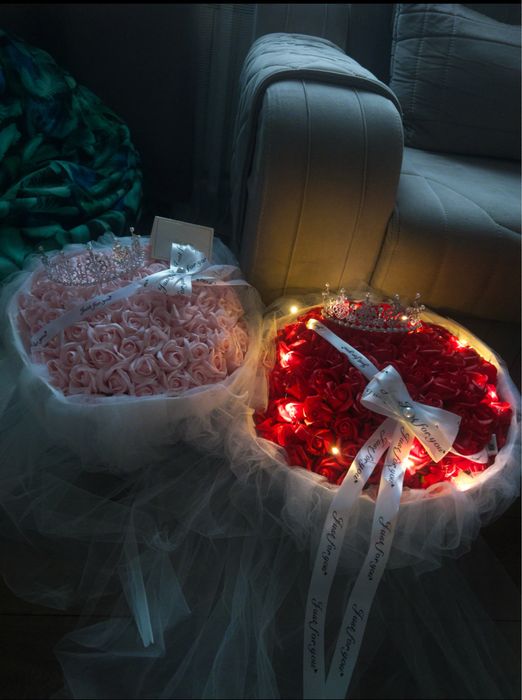 Продам атласные розы