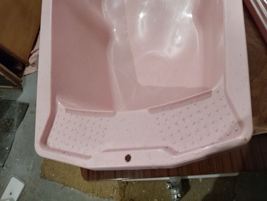 Бебешки  корита: розово 90/45 см от Кипър.друго с термометър  Bebejoj