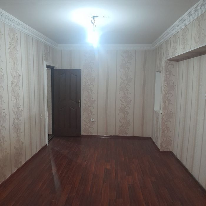 Аренда  коракамиш 1.хонали оилага берилади расмдаги уй пустой